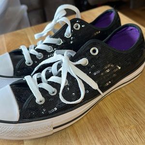 Women’s Converse All Star, size 9